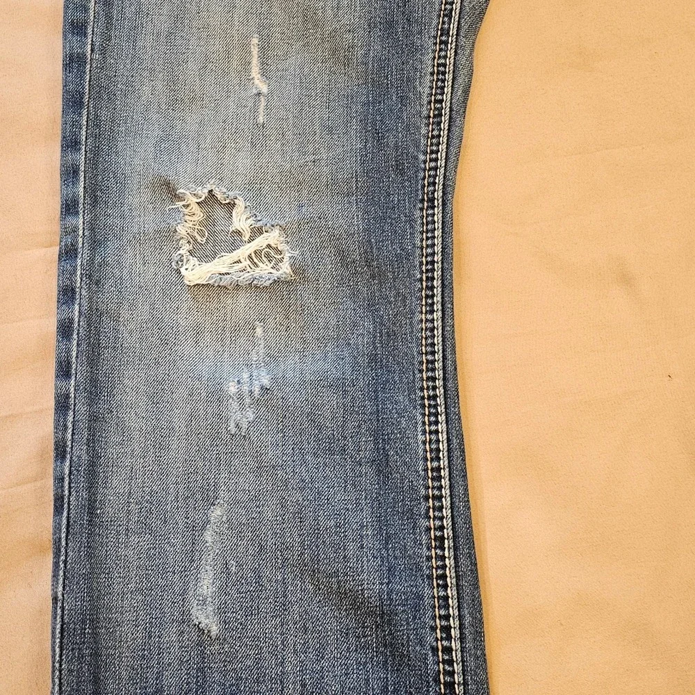 BKE Denim Aiden Straight Distressed Jeans Mens 31L Medium Wash ABM2512